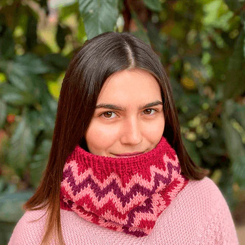cuello-zigzag_cuadrada_3edb0fa7-9eac-466c-b27d-6546b8ec61a5.jpg